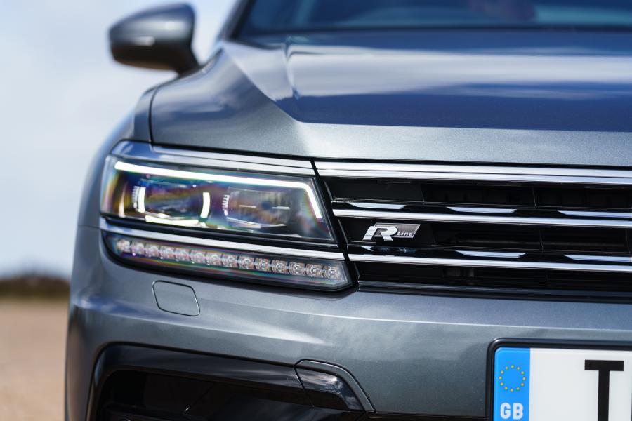 Детали экстерьера Volkswagen Tiguan Allspace R-Line 2018 года  (UK) (фото 37 из 40)